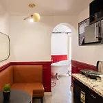 The Red-Hot Retro Studio Cairo\'S Downtown