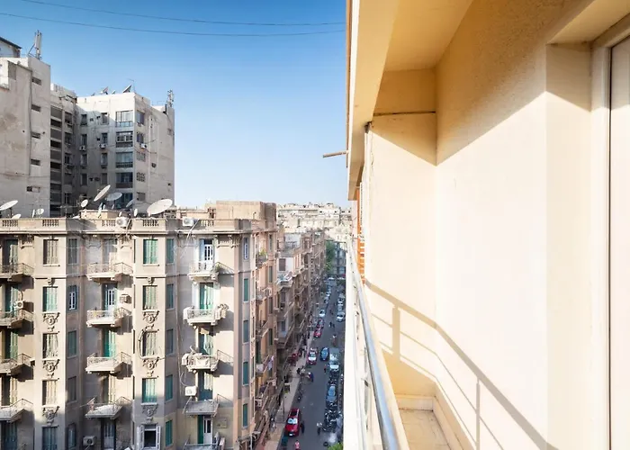 The Red-Hot Retro Studio Cairo\'S Downtown