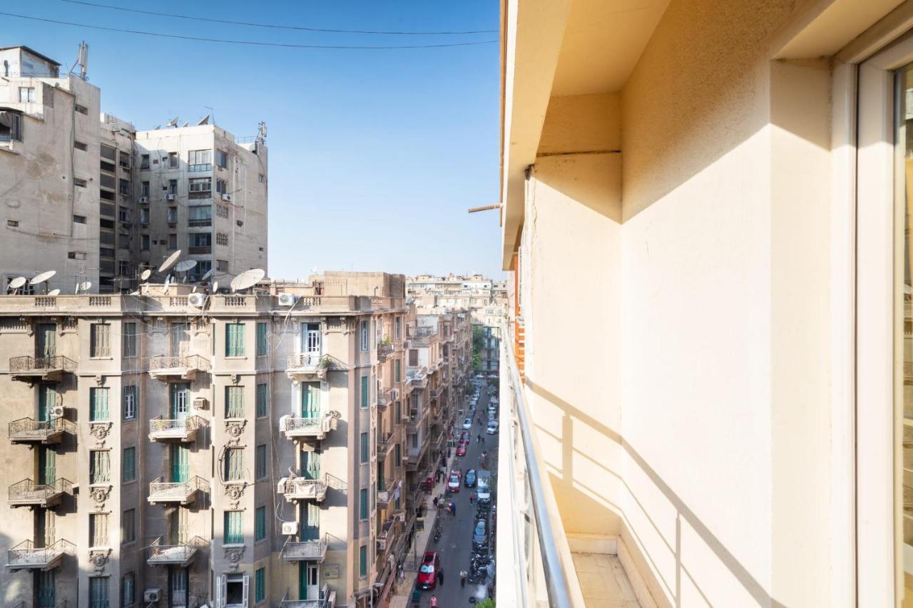 The Red-hot Retro Cairo's Downtown *